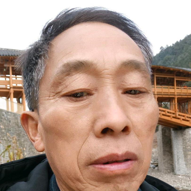 美丽山村
