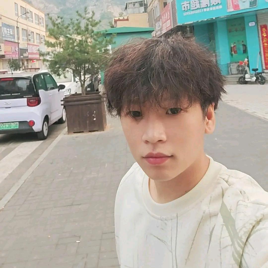 小新⭐⭐⭐