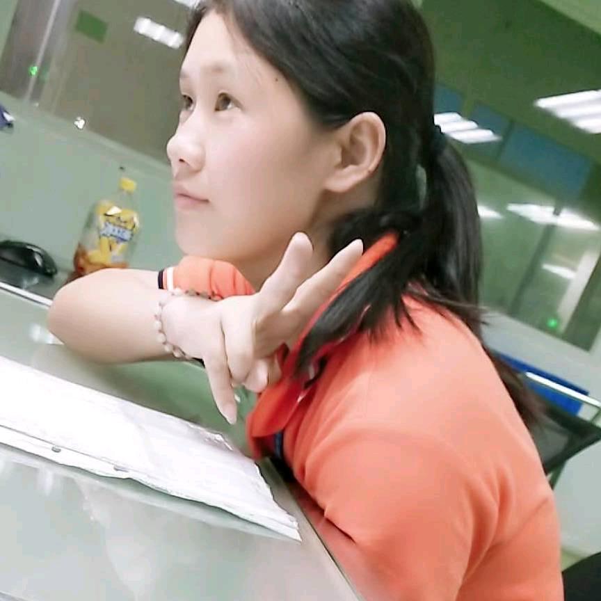 🎉单纯的哈哈妹🌹