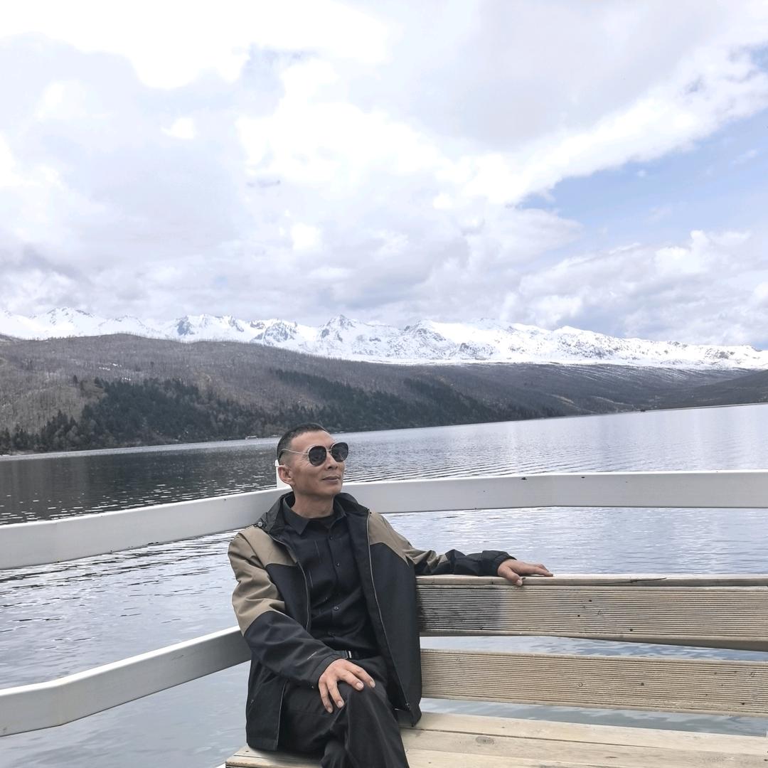 萍水相逢