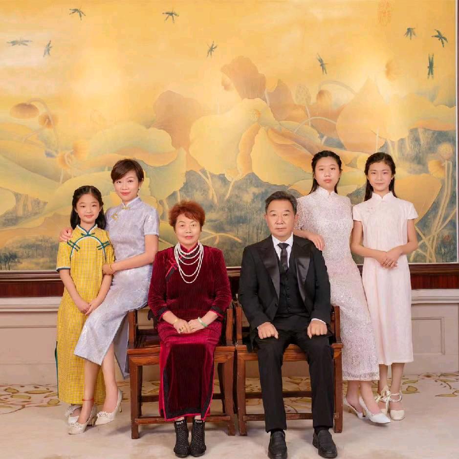 刘桂兰宣武商贸城二楼82097卡拉笨笨