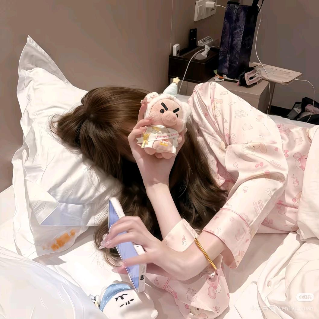 许奇奇.^