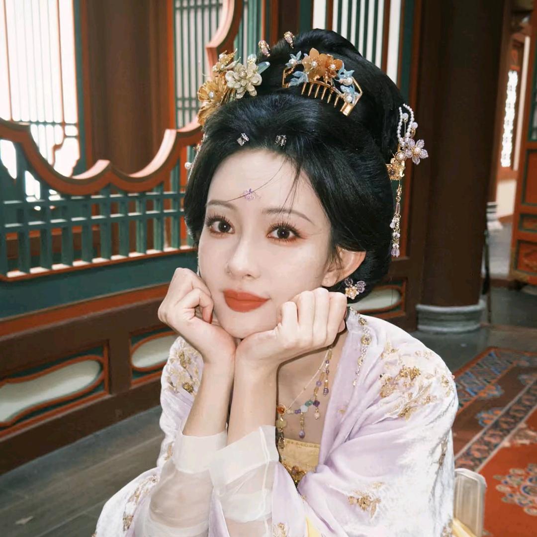 祁简迪.