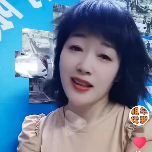 华妃商品在橱窗