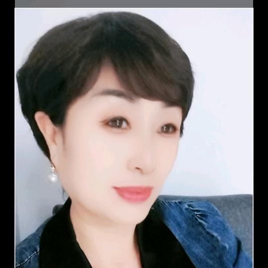 依梅看雪