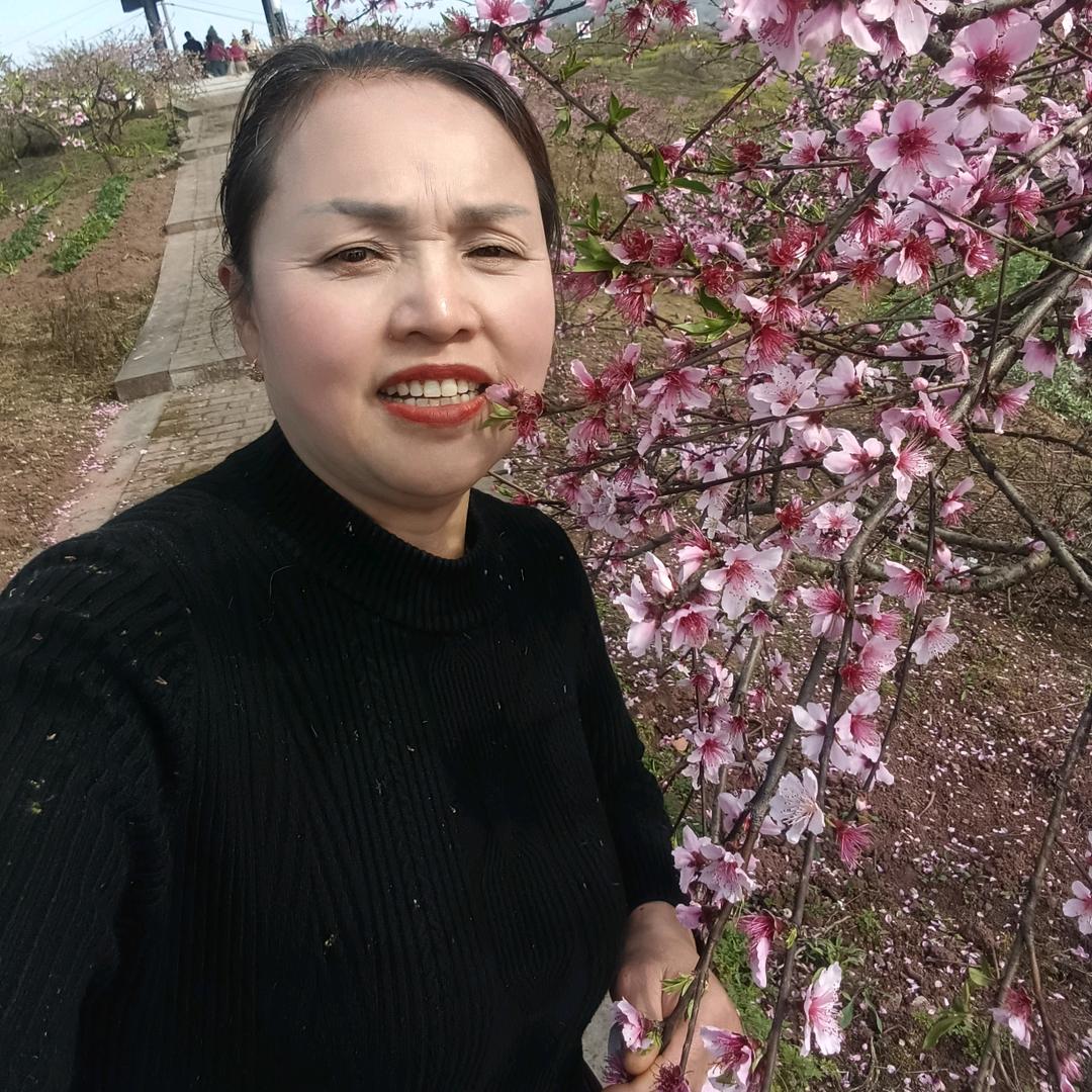 卖猪肉胖姐（七四年十月虎）