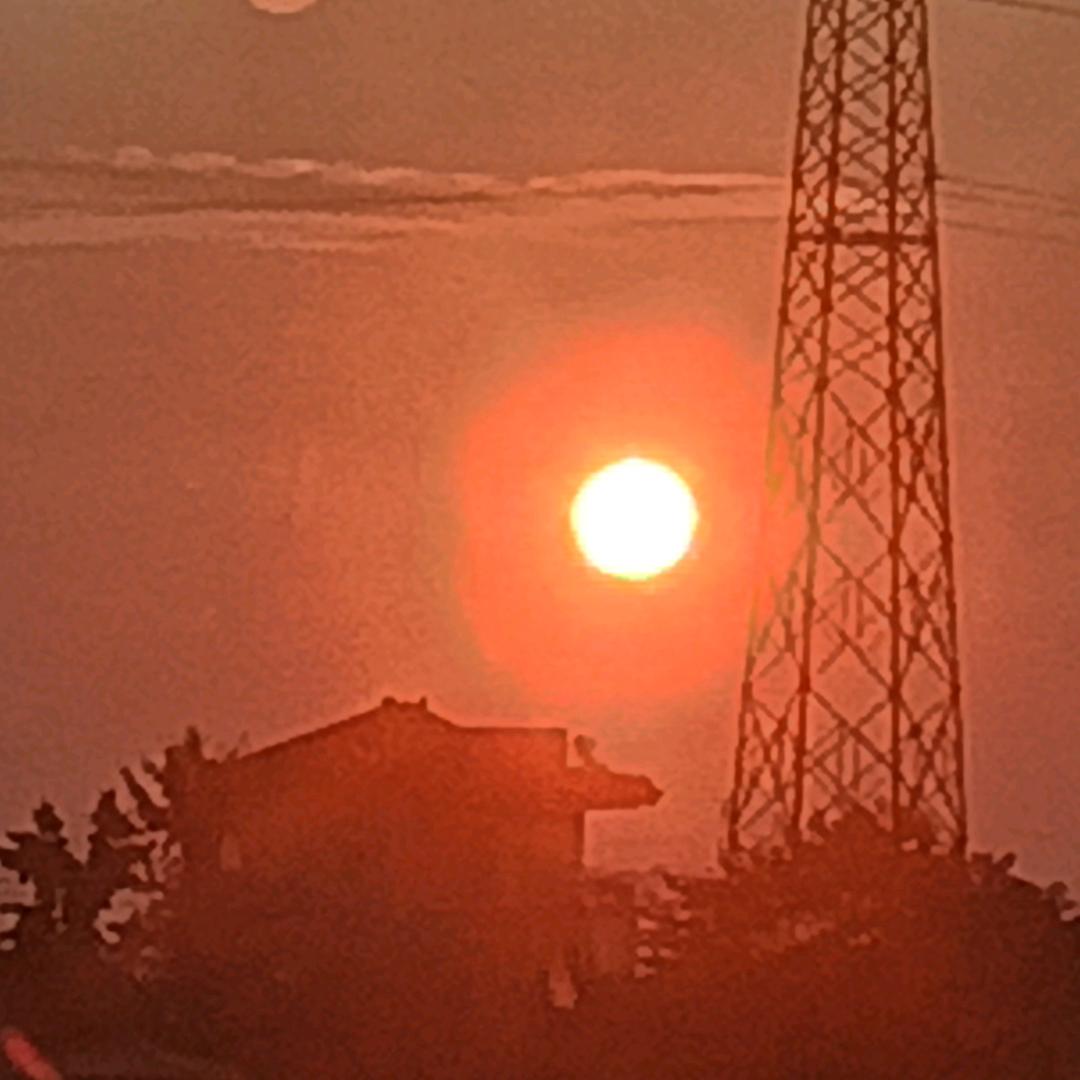 你若有心，我咋会无情，无情的风雨