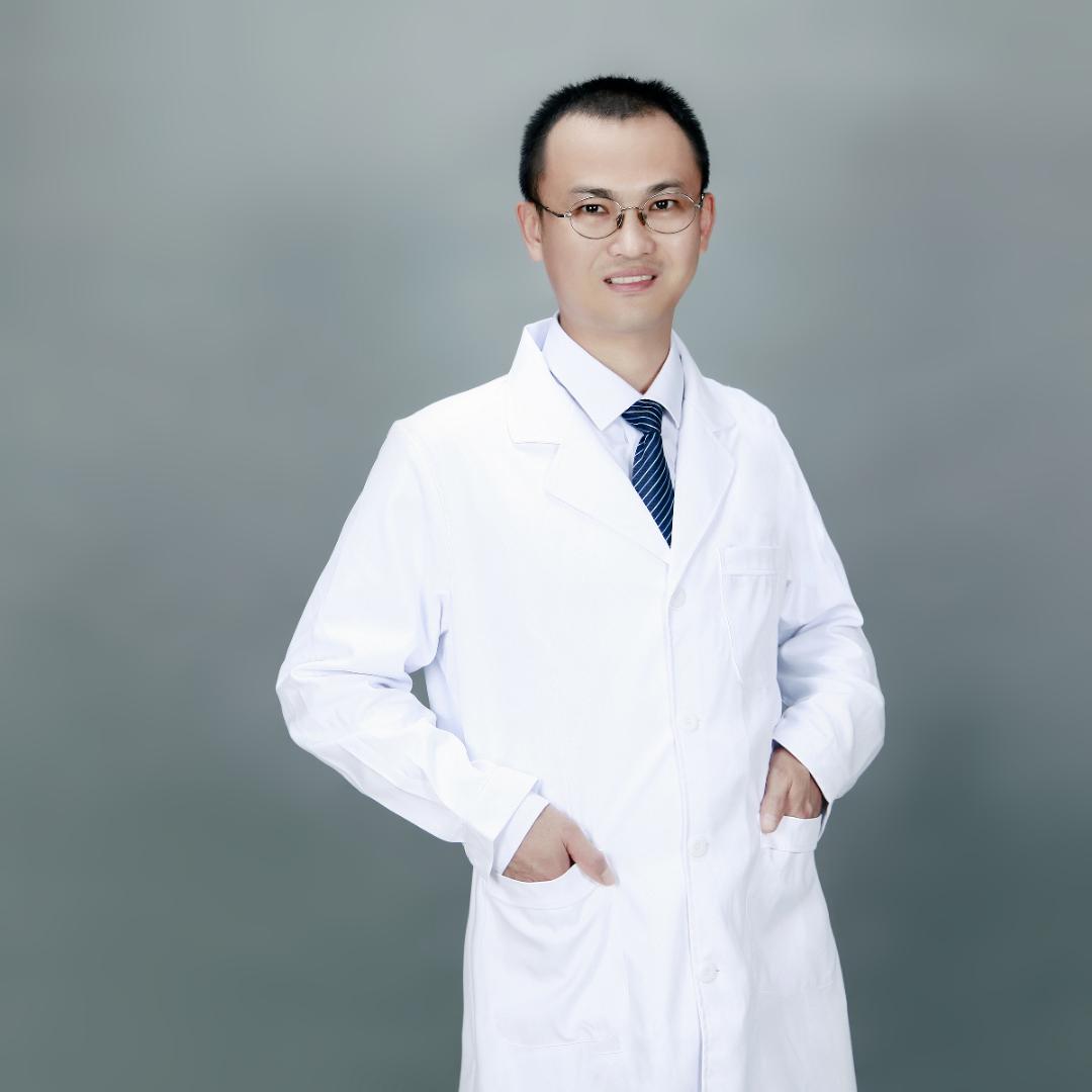 冯以军痤疮顽皮激光（皮肤副主任医师）