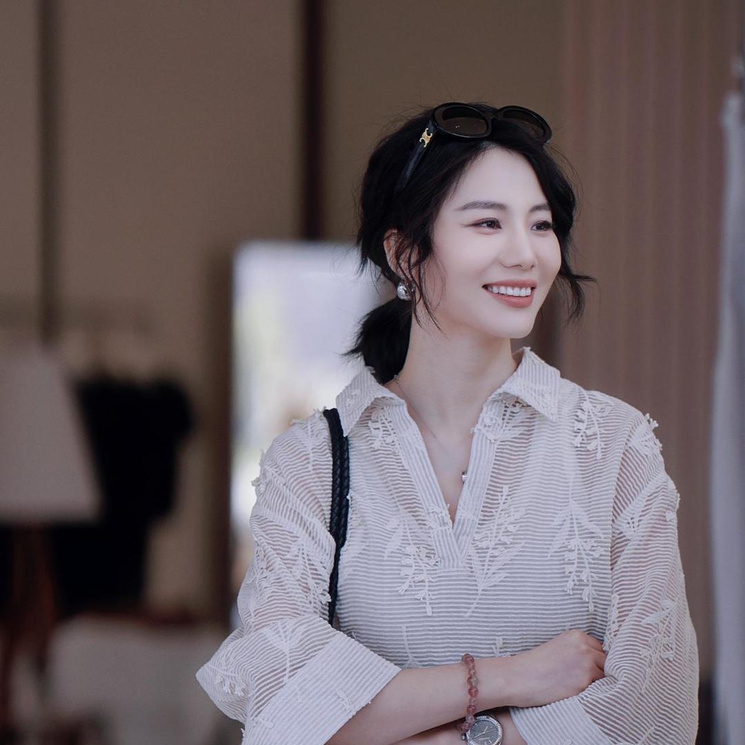 李智善轻奢风穿搭