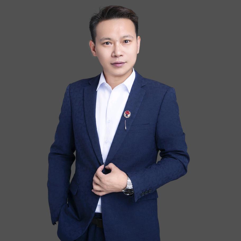 言午老师（空间花艺设计）