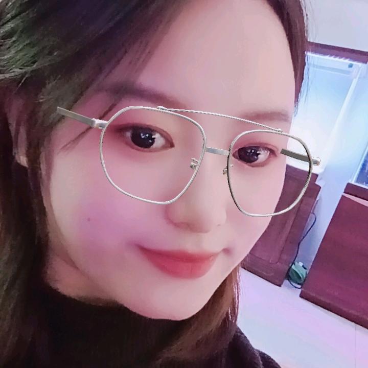 小丽爱养鱼
