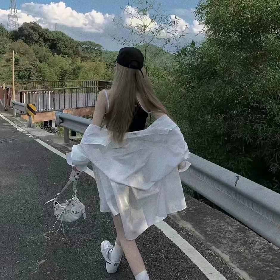 清飞扬。