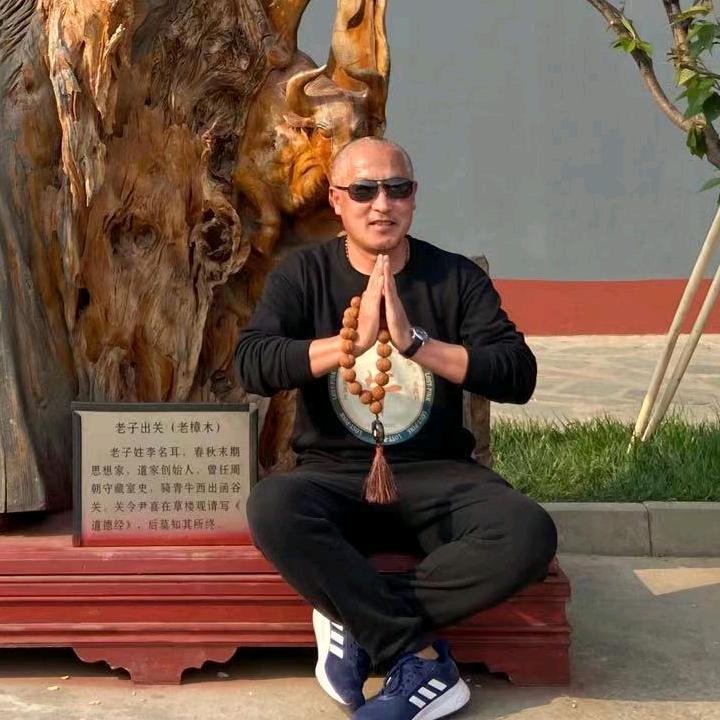 挽手叙旧