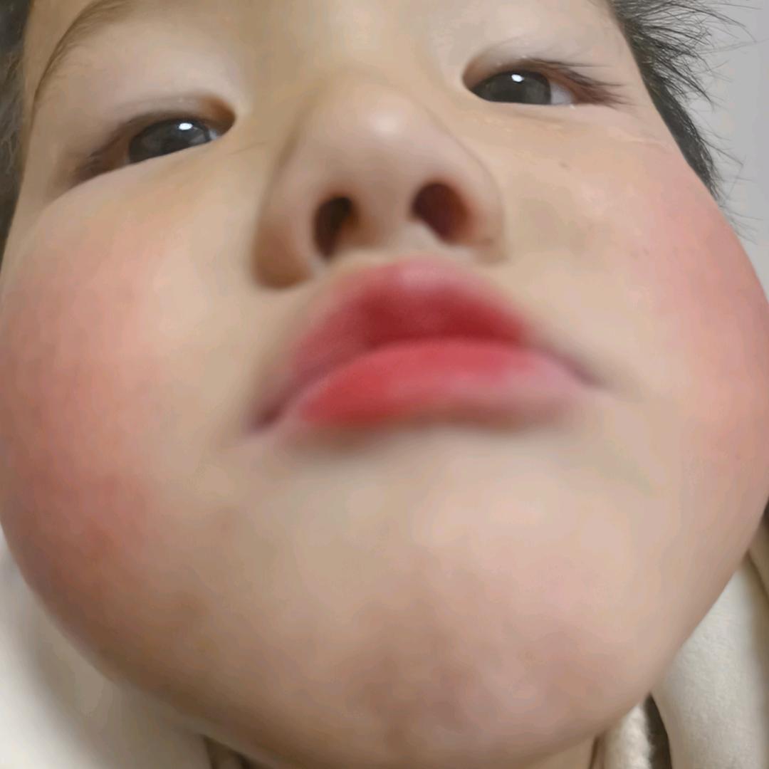 抱抱小熊