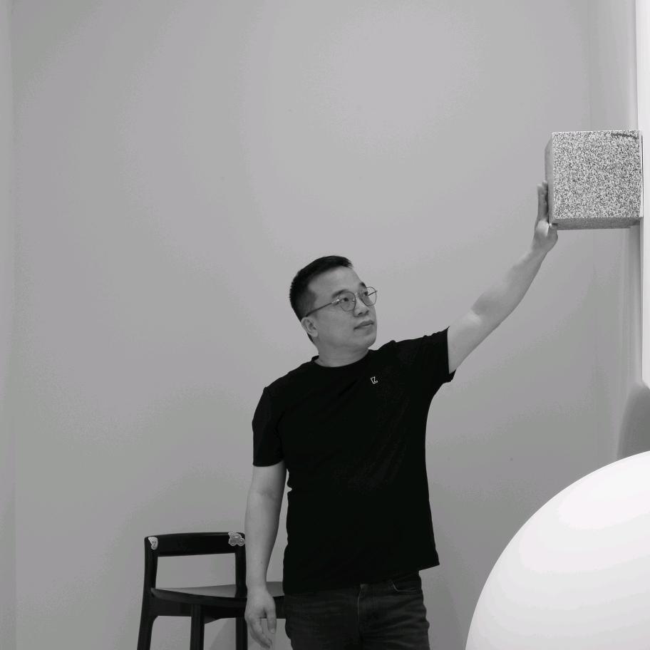 深圳市易和建筑老郭