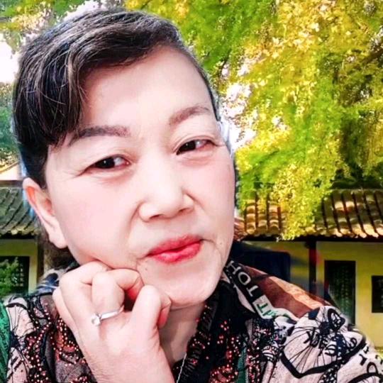 满天云彩(中午11点30分开播)