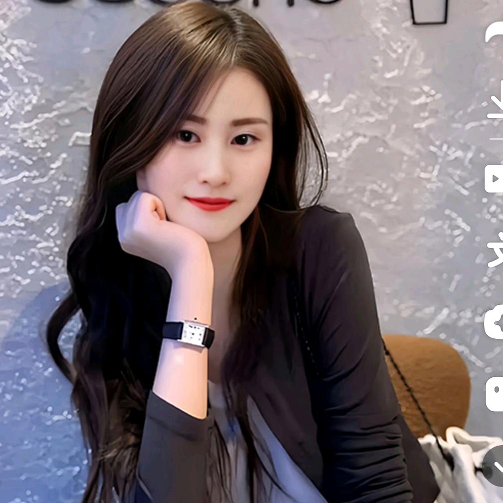 lili浅笑安然