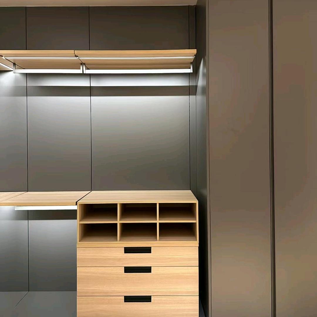 贵州优家馨全屋定制工厂