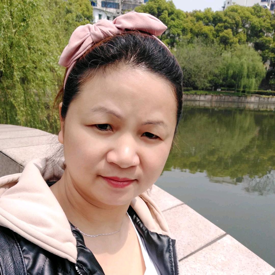 阿华（🐰🐰🐰）