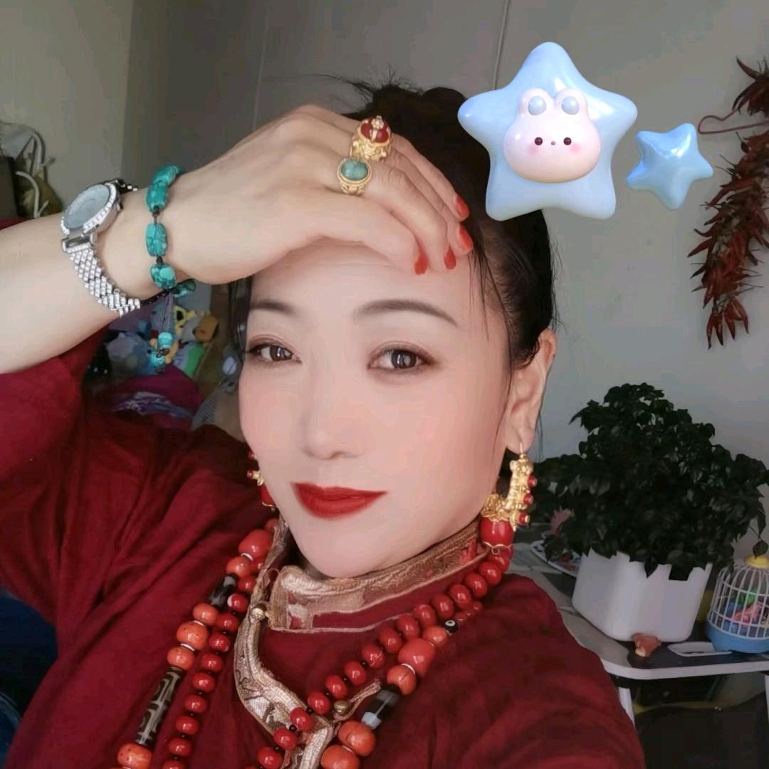 白马幸福。