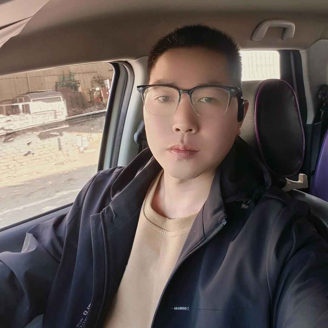 锋芒毕露，唯我独尊。