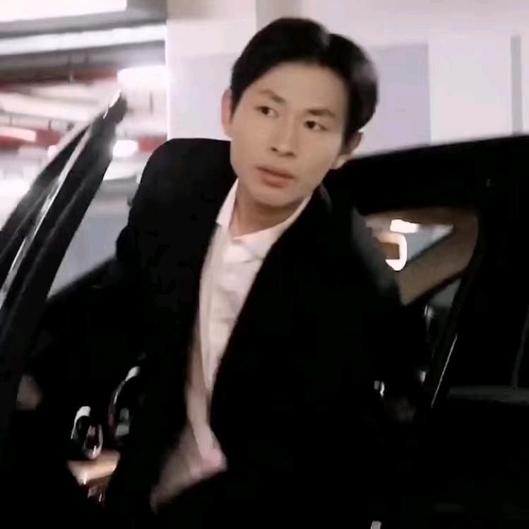 柯，醉心，单身