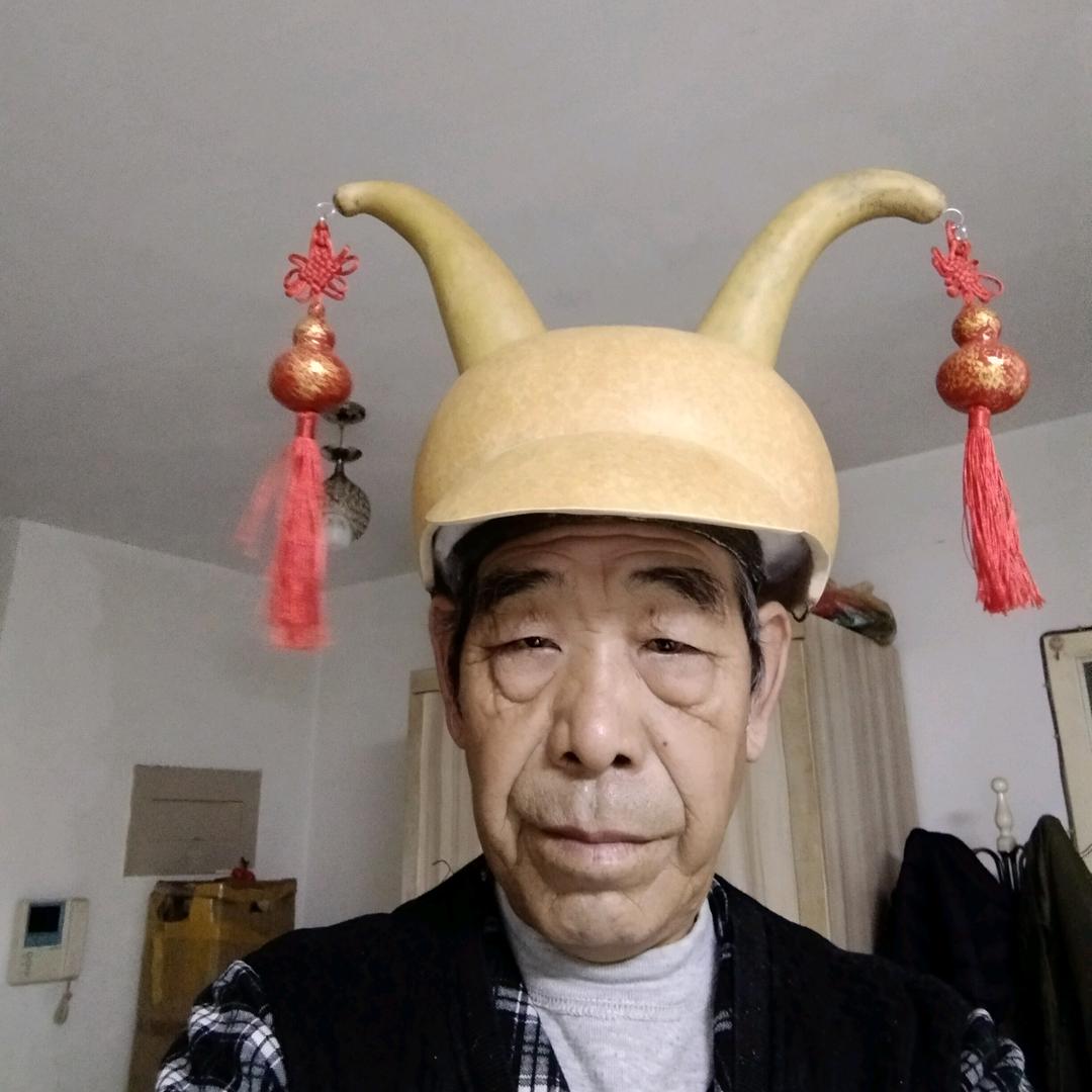 保定大爷（葫芦制作烙画）