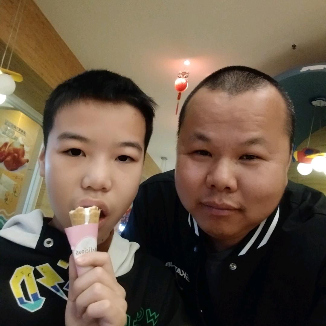 威尼诗橱柜，小黄.