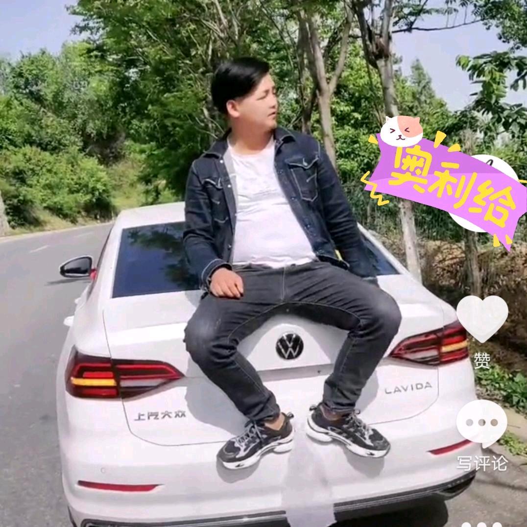 张    🉐帅😎 「烟酒饮料搬运工」