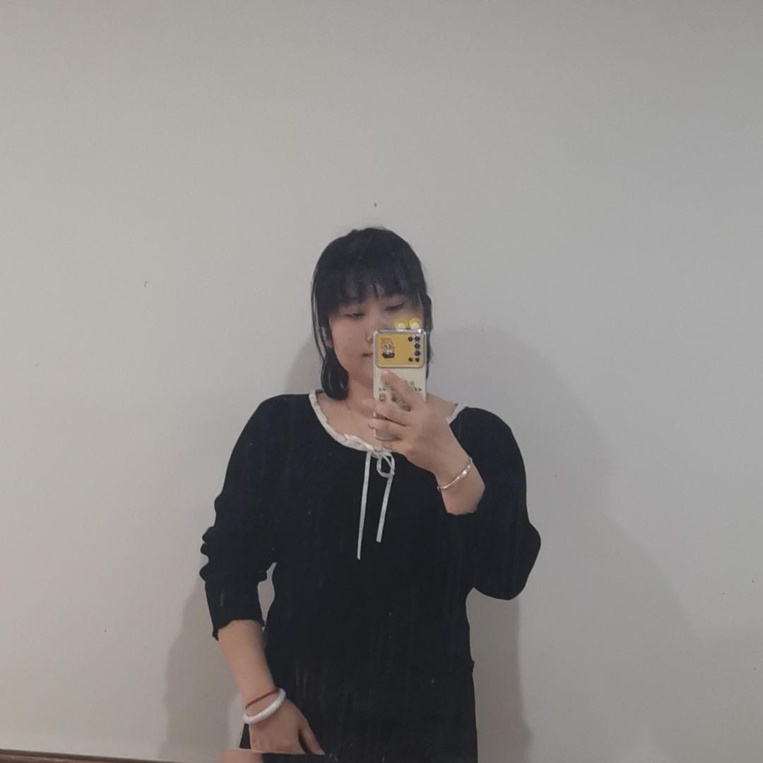 ᦦ🐷小金金᭄࿐۵