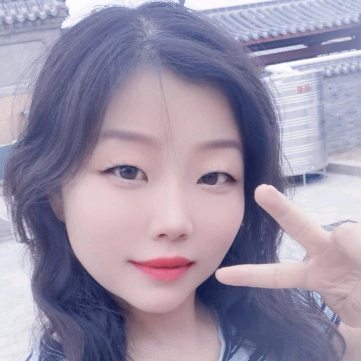 小坝领绣菁华墙布，米兰窗帘