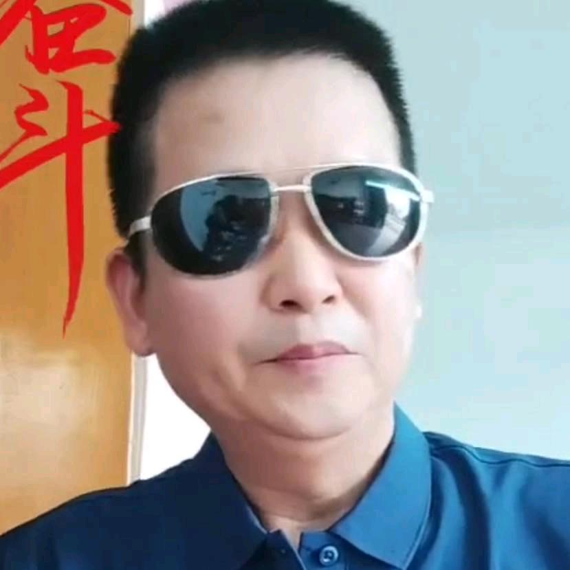八哥1