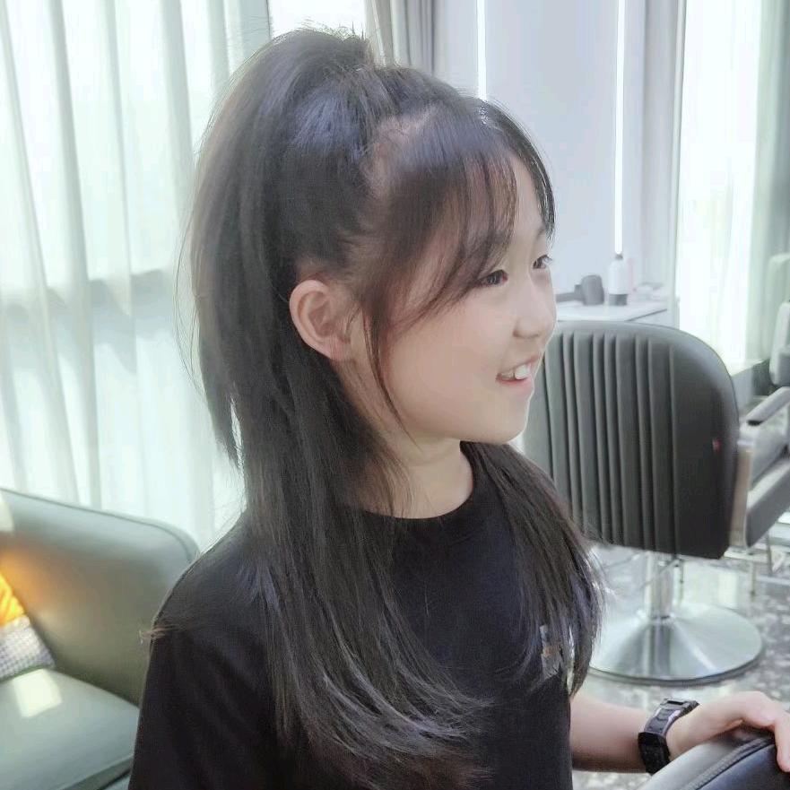 吴珞祎（一一）