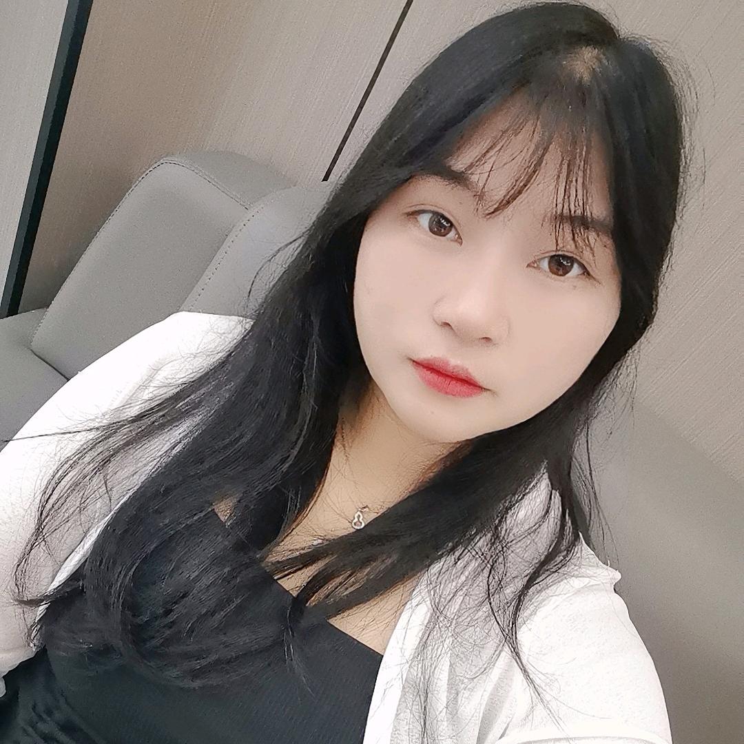 心辰相伴（红娘小何）