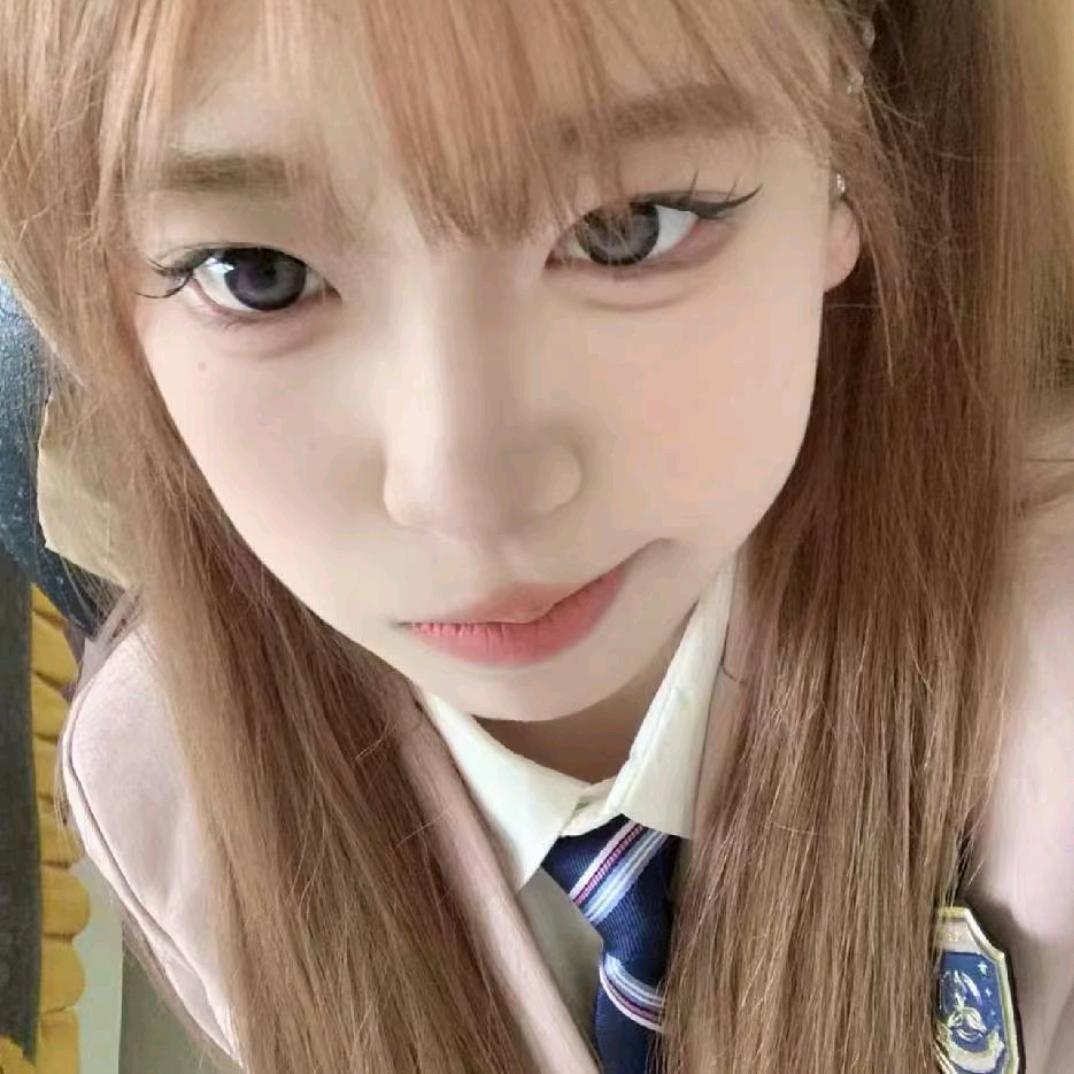 耳东陈.（字体太潦草版）