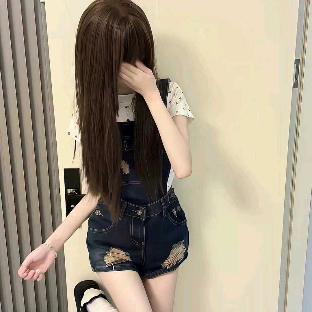 许小婉.