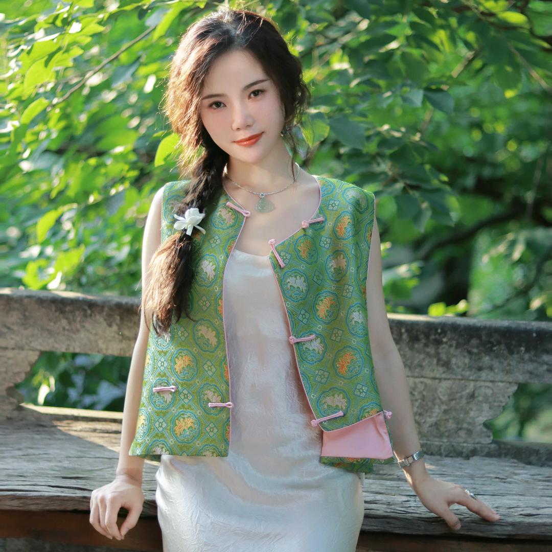 重庆荷衣商贸有限公司