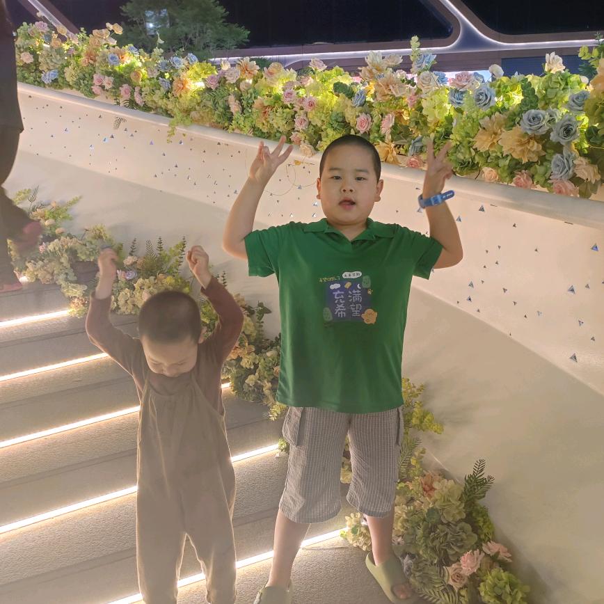 纪诗哲配饰旗舰店