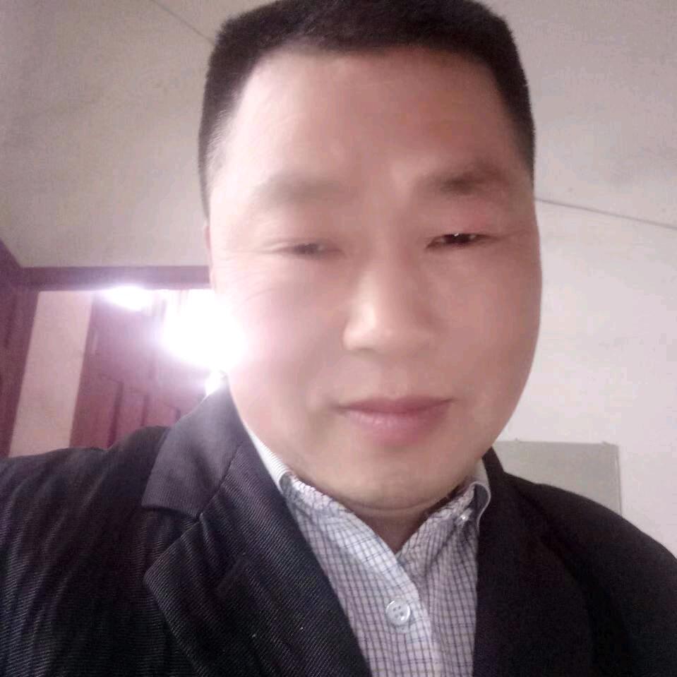 恩施白果乡: 王万山。