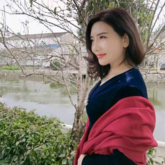 快乐姐姐      17:10开播