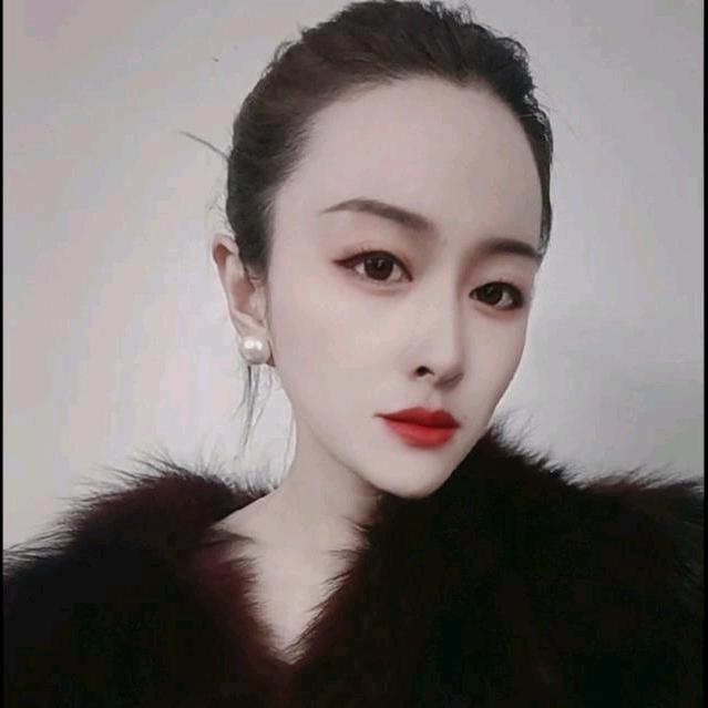 莹莹
