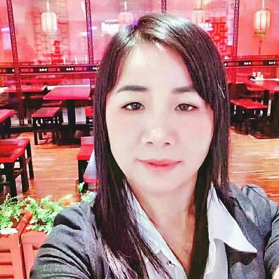 村花巜小号助力》巜大号18点10分开播》