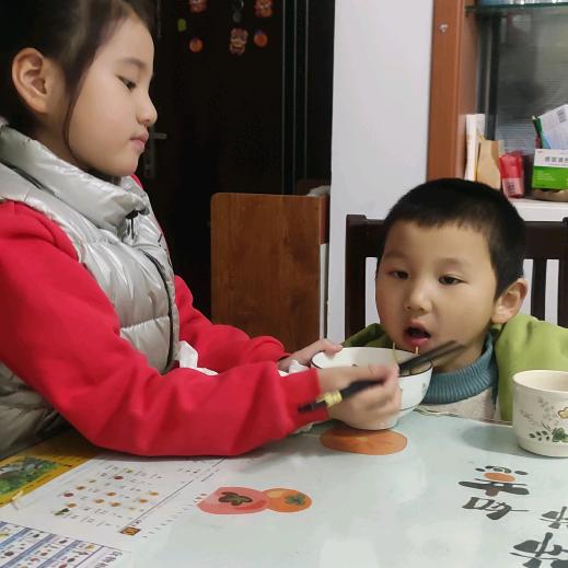 谦谦君子(苏州)酒店哥