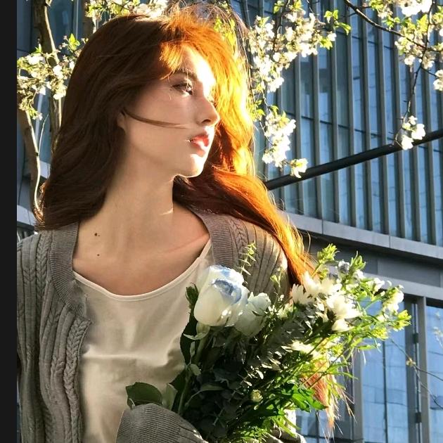 美甲师(化妆师)绮绮