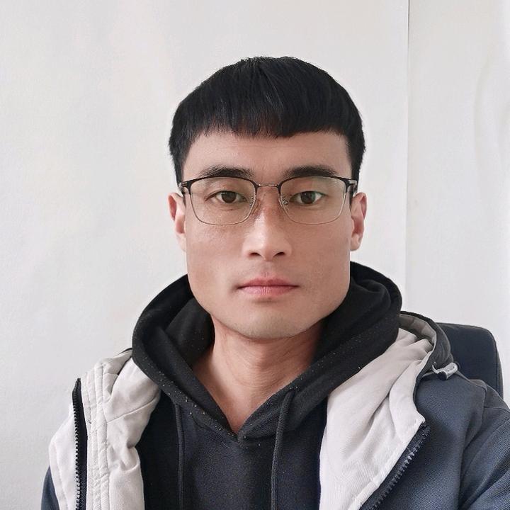 《军》