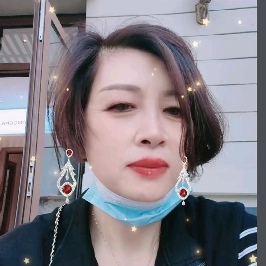 芬芳馥郁，蝶自来