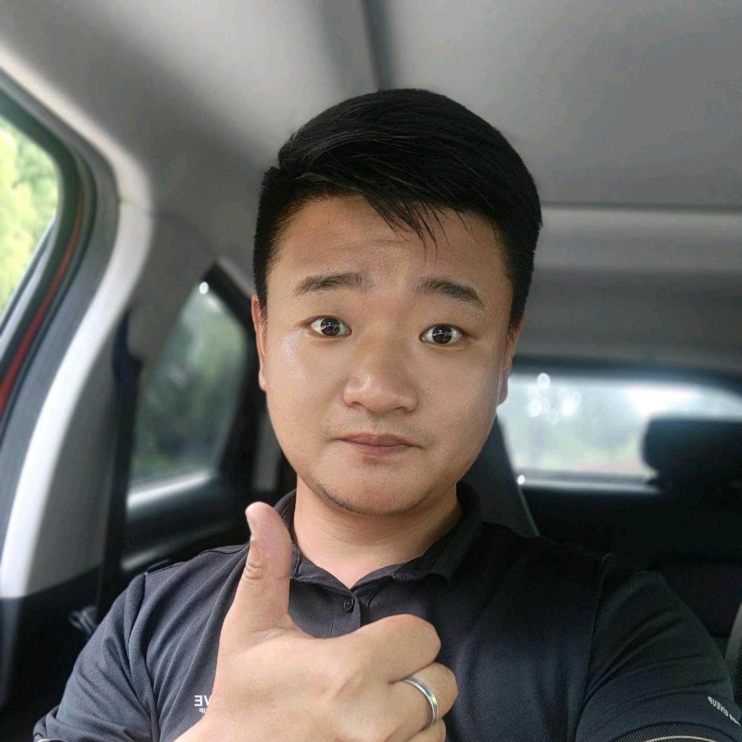 董伍（哈利卤鸭）