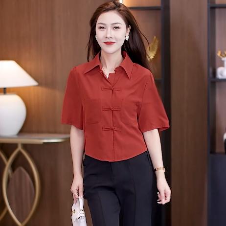 花语服装工厂店