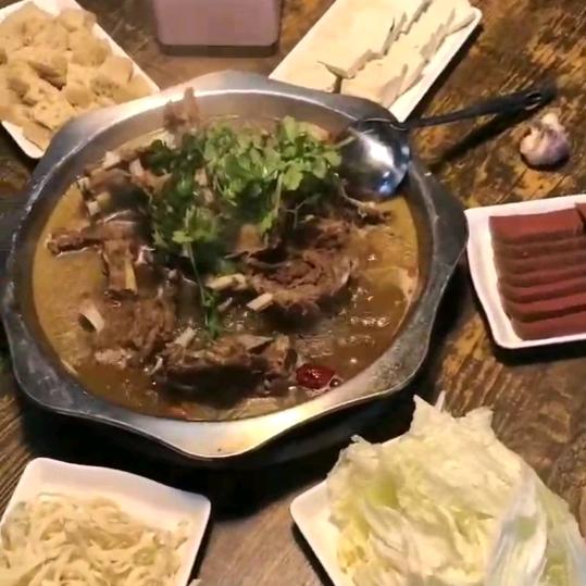 羊蝎子火锅青儿姐