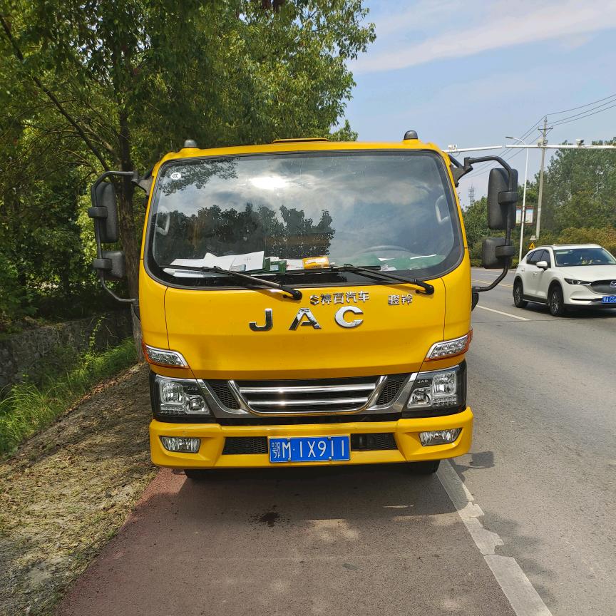 咸宁地区岳阳地区华哥高价回收报废车